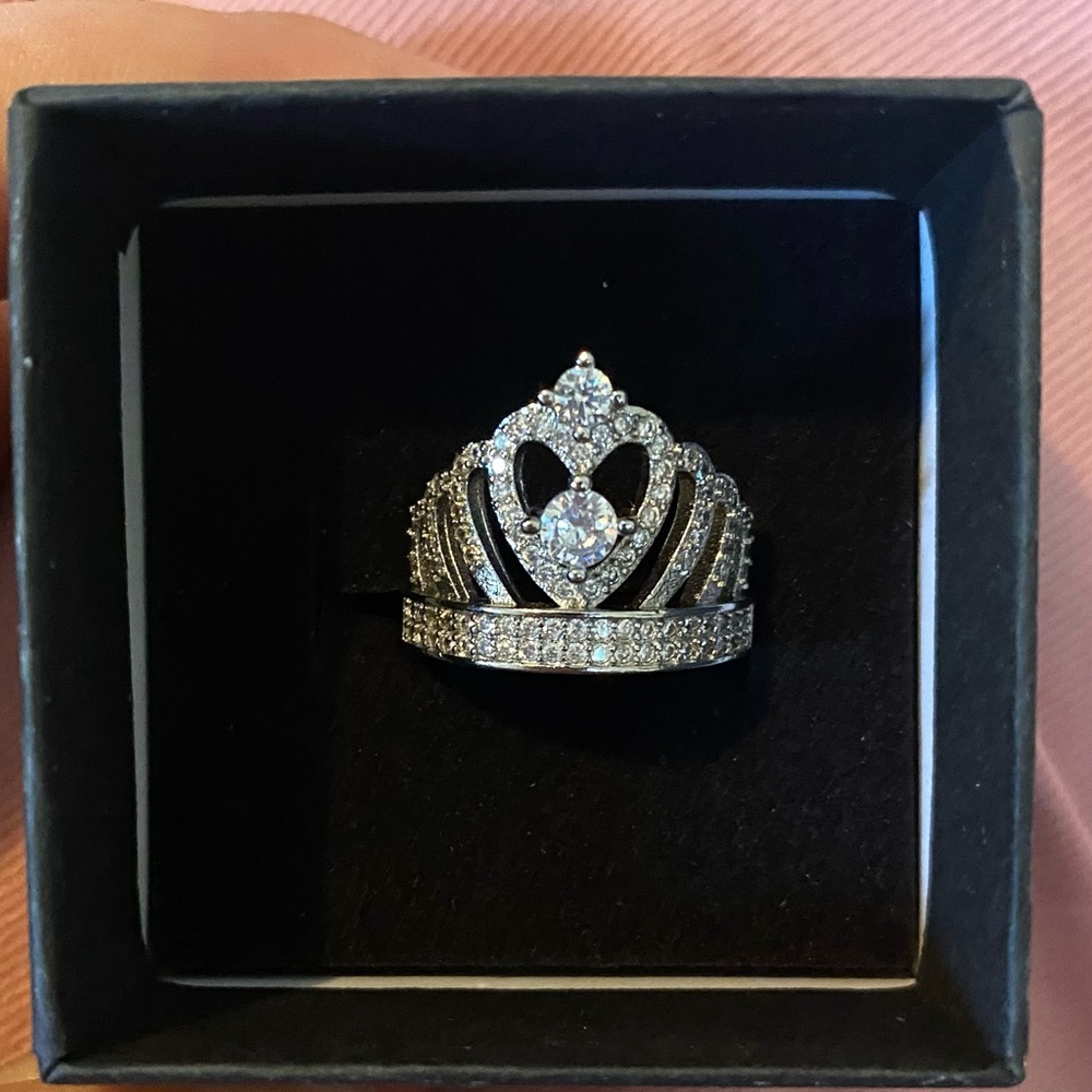 Fashion Sz6  Silver Heart Crown Ring